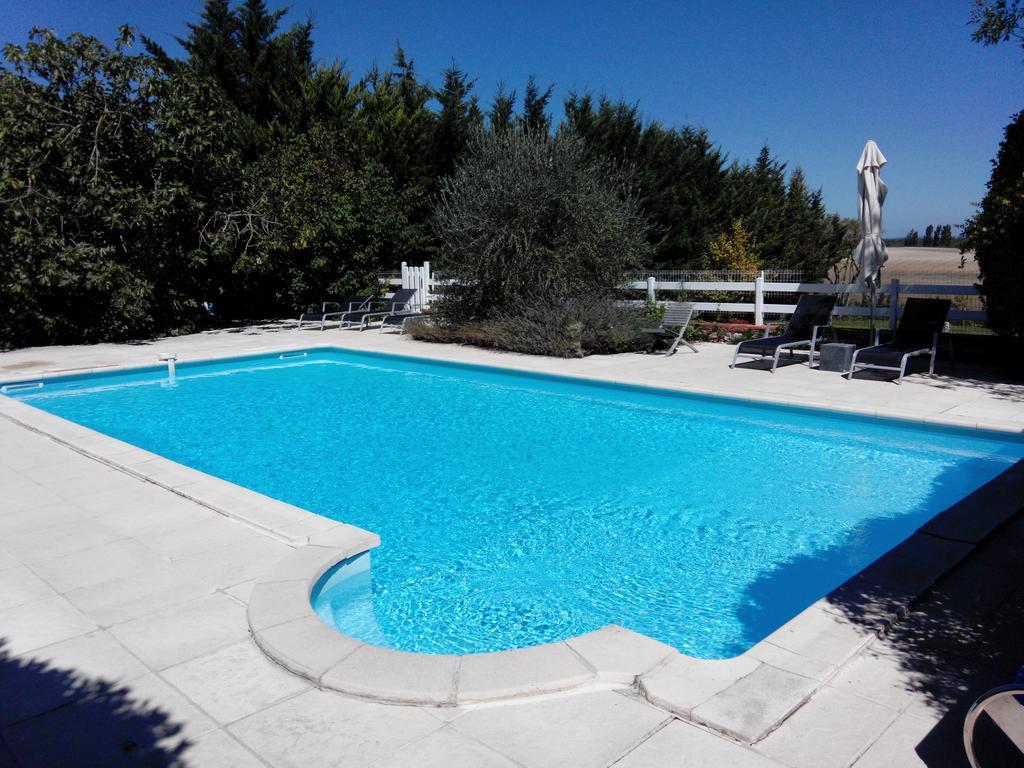 Les Vents Bleus Hotel Donnazac Exterior foto