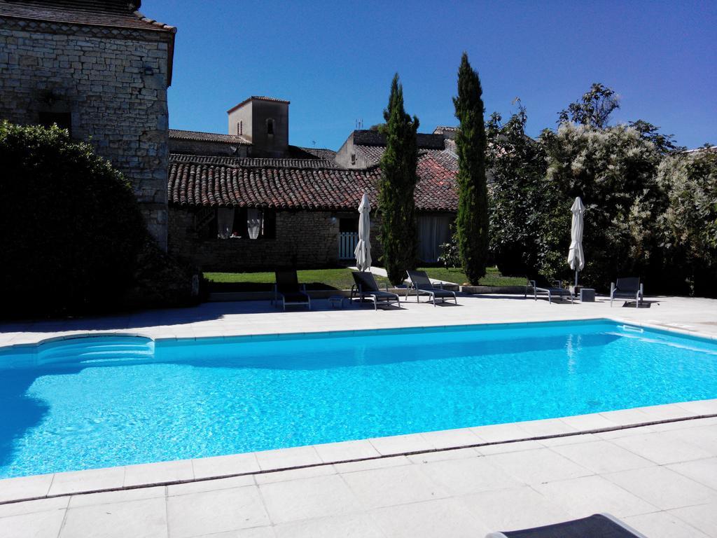 Les Vents Bleus Hotel Donnazac Exterior foto