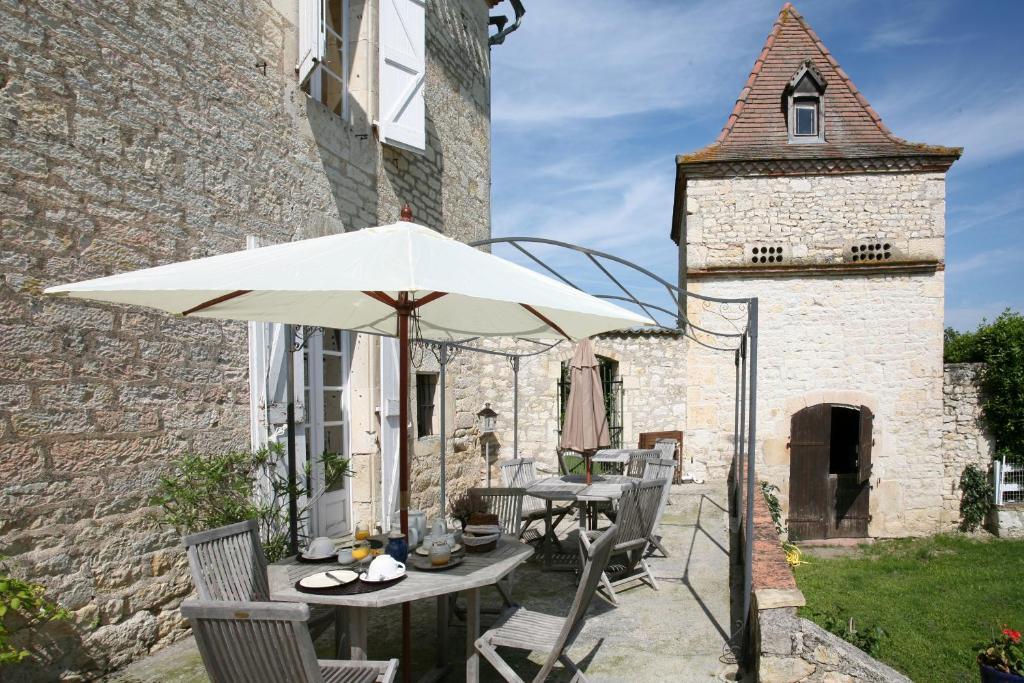 Les Vents Bleus Hotel Donnazac Exterior foto