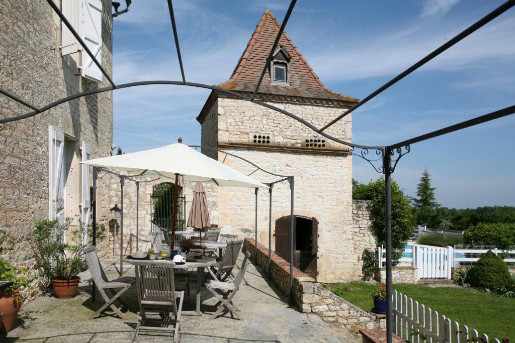 Les Vents Bleus Hotel Donnazac Exterior foto