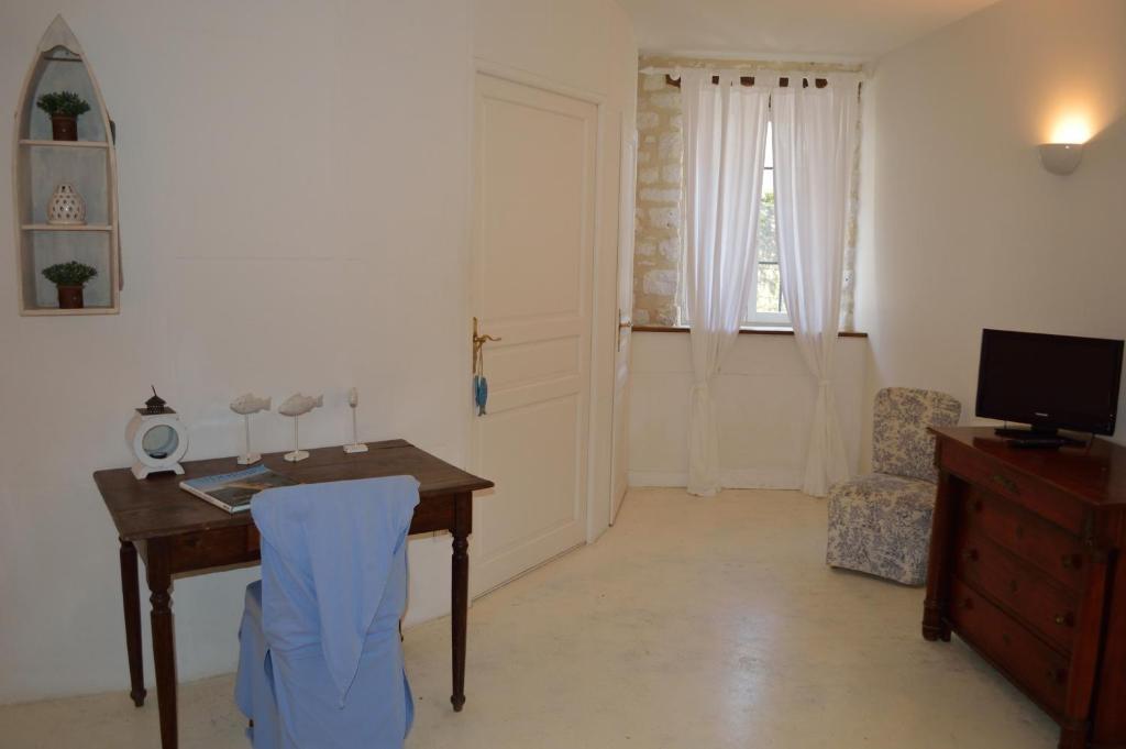 Les Vents Bleus Hotel Donnazac Quarto foto