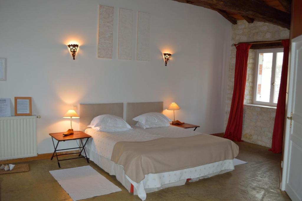 Les Vents Bleus Hotel Donnazac Quarto foto