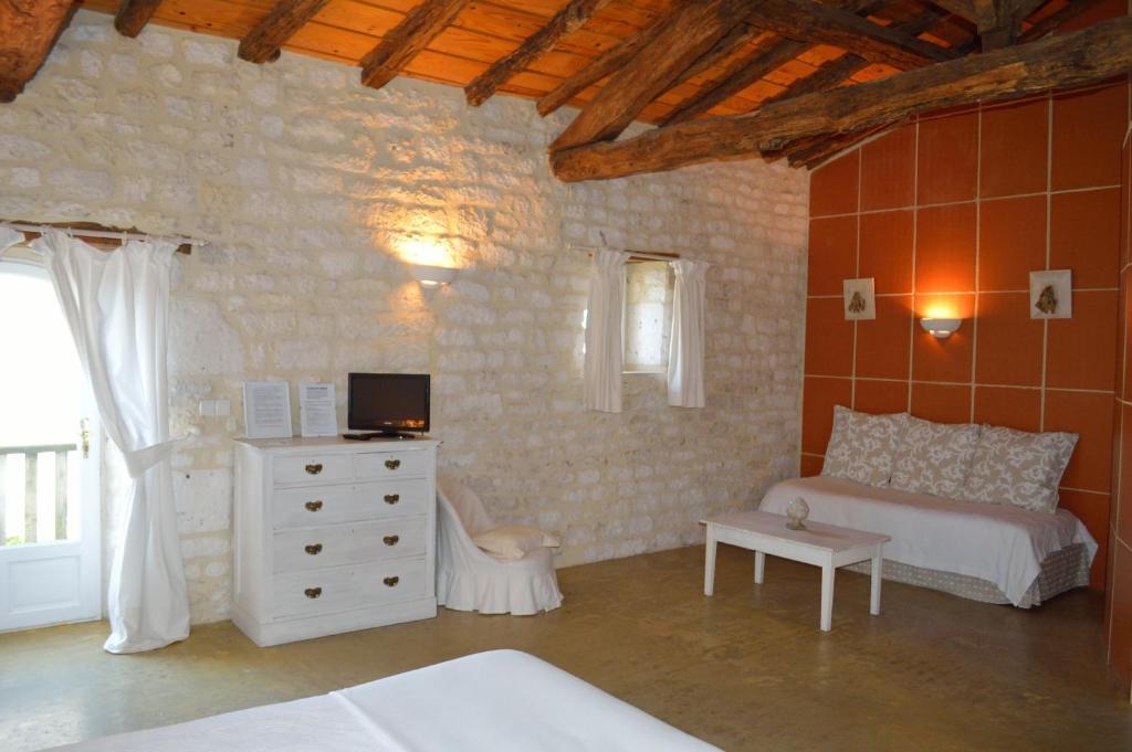 Les Vents Bleus Hotel Donnazac Quarto foto